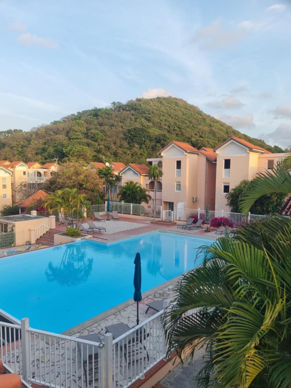 Studio - Residence Avec Piscine Sainte-Anne Kültér fotó