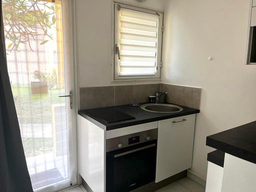Studio - Residence Avec Piscine Sainte-Anne Kültér fotó