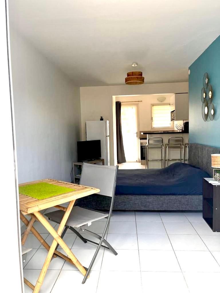 Studio - Residence Avec Piscine Sainte-Anne Kültér fotó